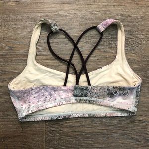 Lululemon sports bra